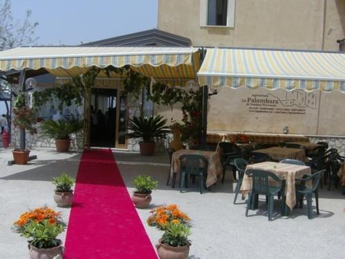 Country house Agriturismo La Palombara Paola